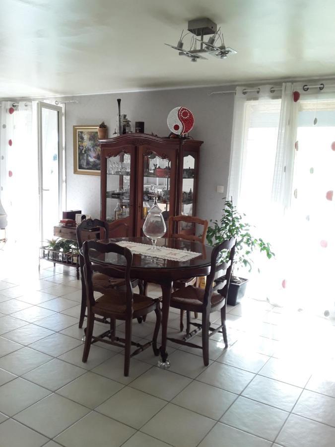 Chez Patricia Apartment Beauchalot Luaran gambar
